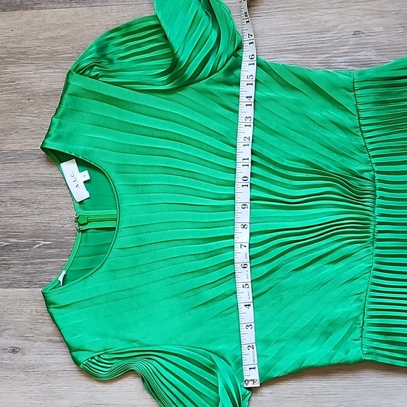 A.L.C. GREEN PLEATED DRESS - Picture 6 of 13